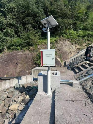 远程放水控制一体杆